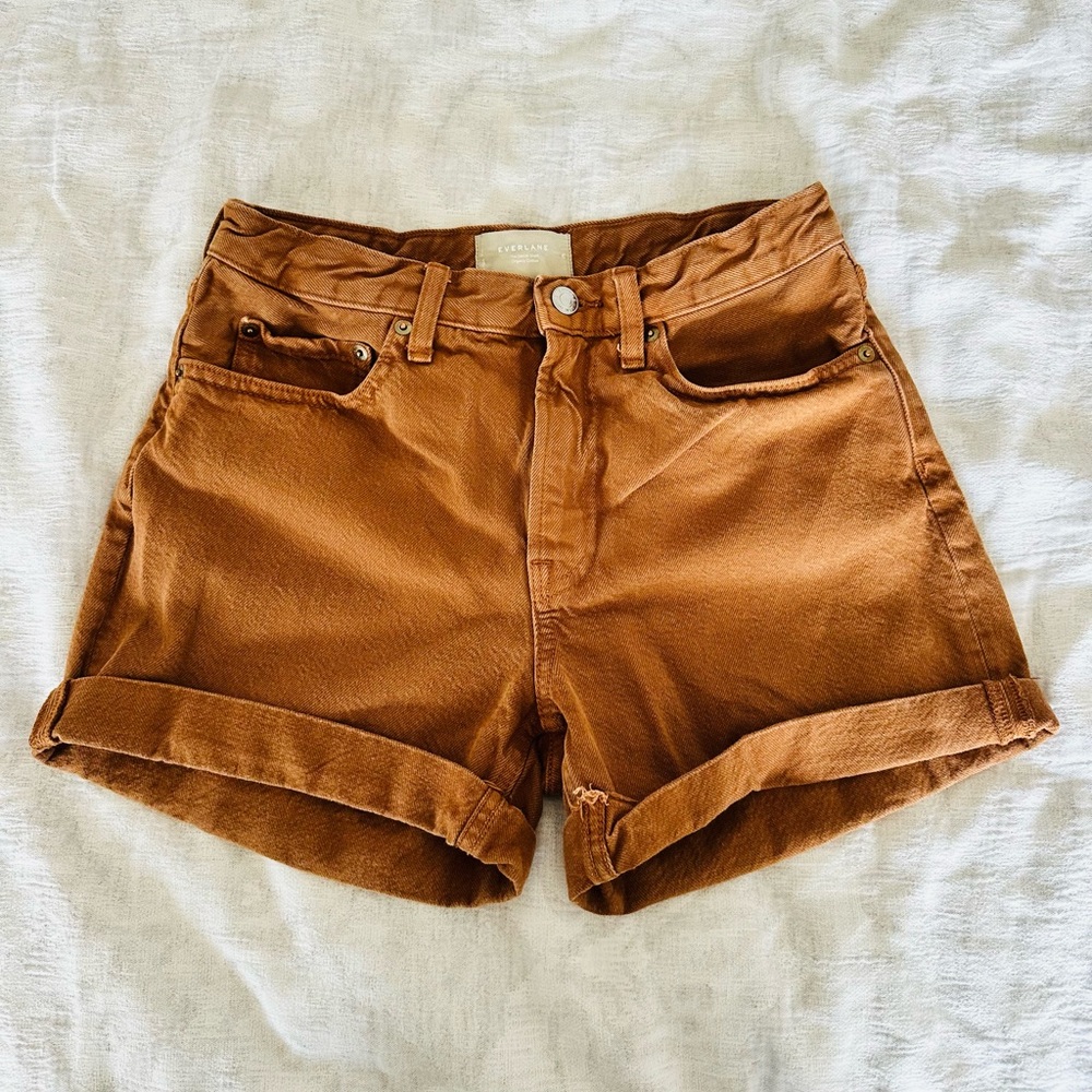 Everlane The Denim short in Canyon size 25